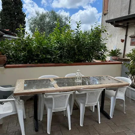 Lucian House Corsanico-Bargecchia